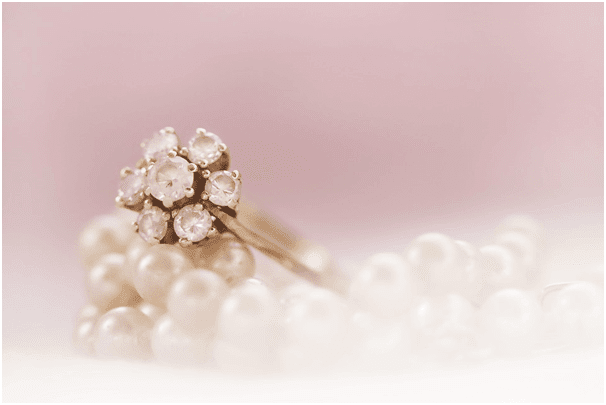 Why Bundles with Closure Wigs Are More Beneficial