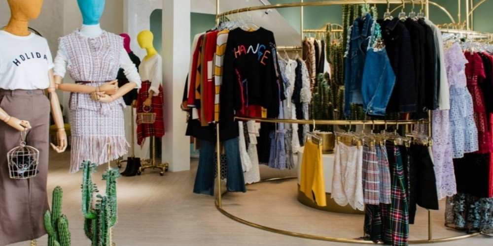 Wholesale fashion trends for 2022