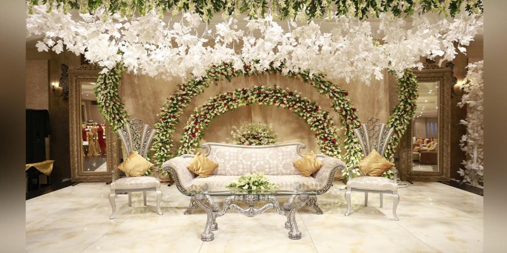 Customize your Wedding Stage with the services of Alibaba
