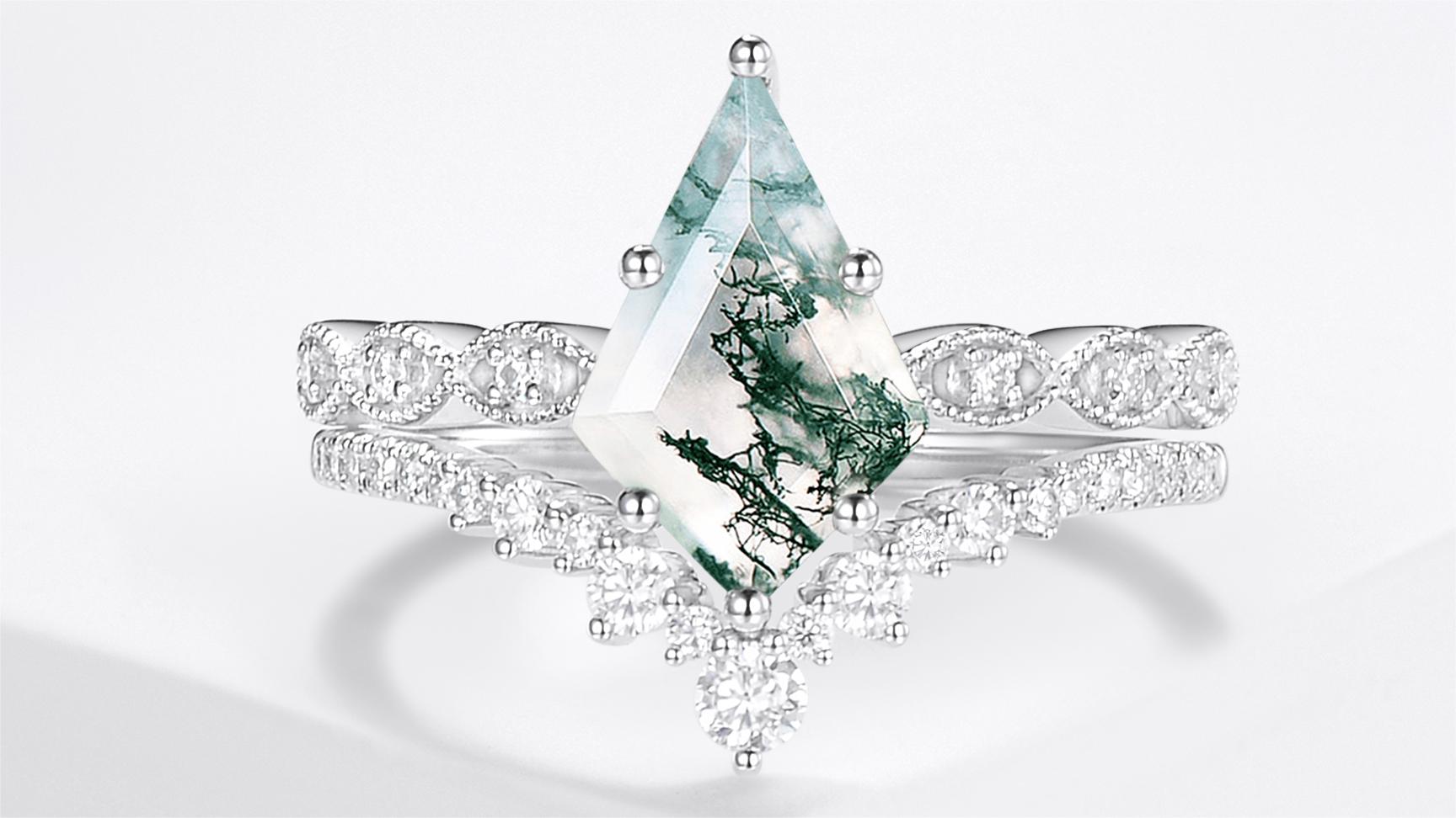 How Does Moss Agate Symbolize Love in Engagement Rings?